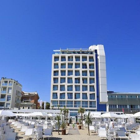 Excelsior Hotel, Spa & Lido Pesaro Bagian luar foto