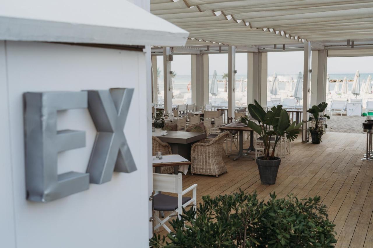 Excelsior Hotel, Spa & Lido Pesaro Bagian luar foto