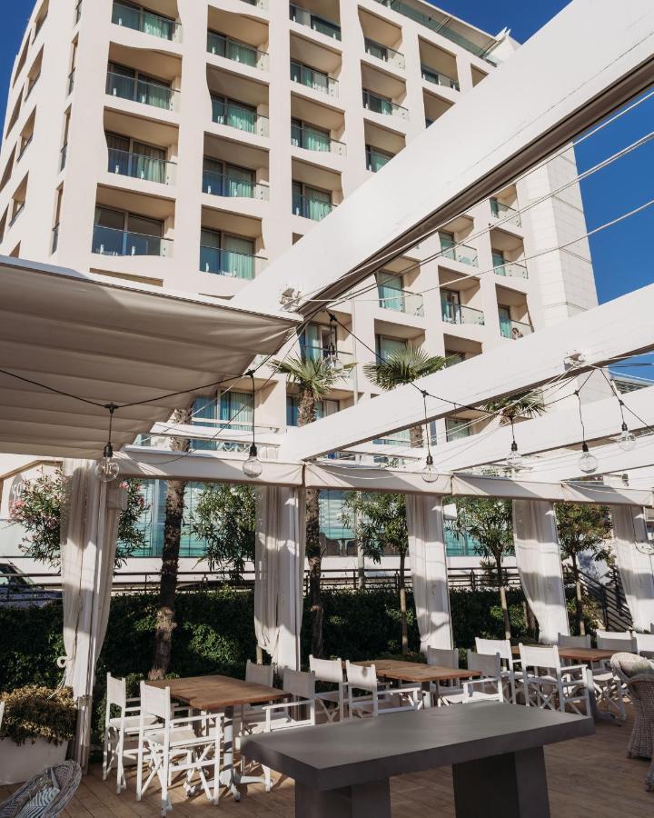 Excelsior Hotel, Spa & Lido Pesaro Bagian luar foto