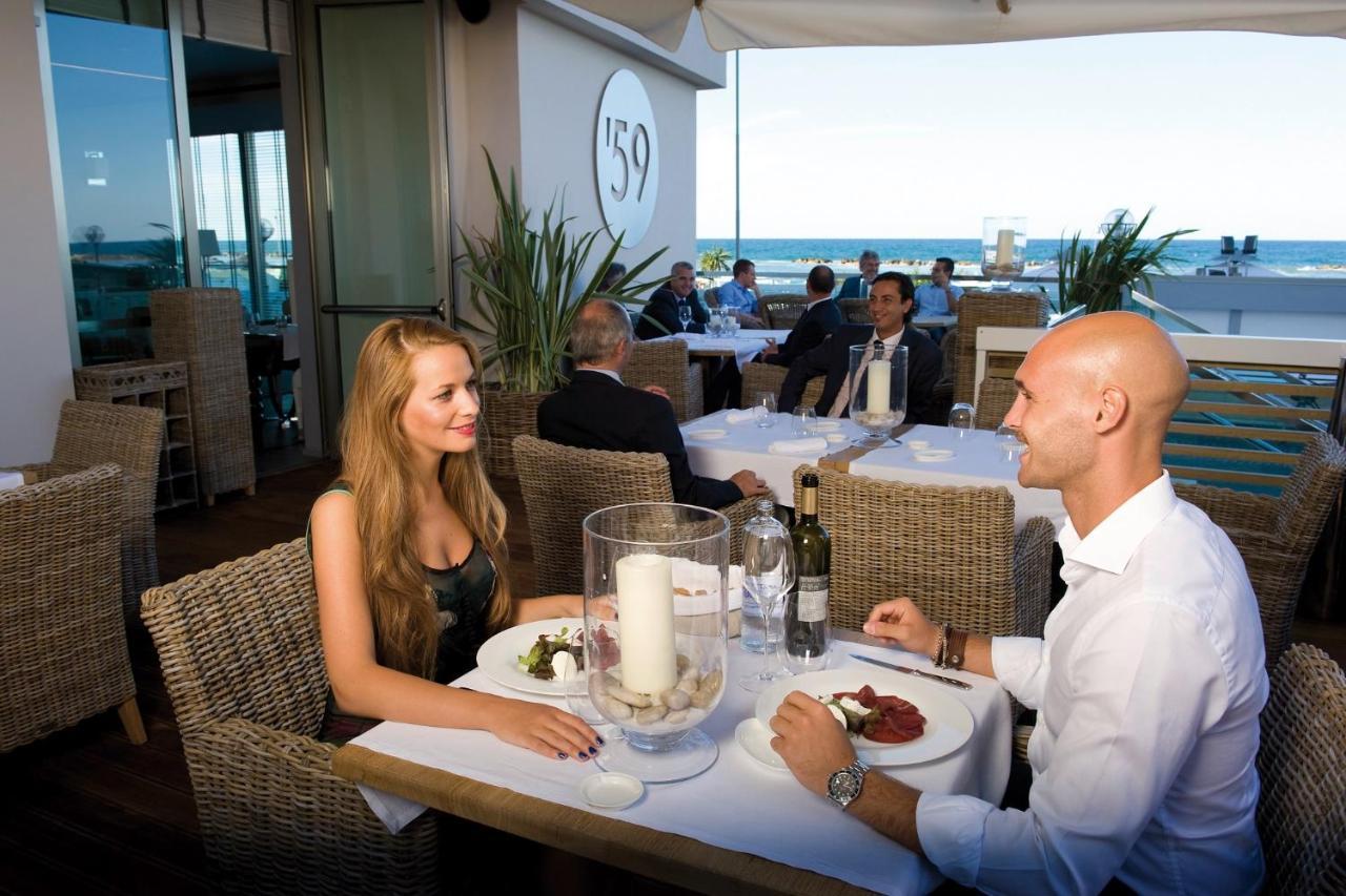 Excelsior Hotel, Spa & Lido Pesaro Bagian luar foto