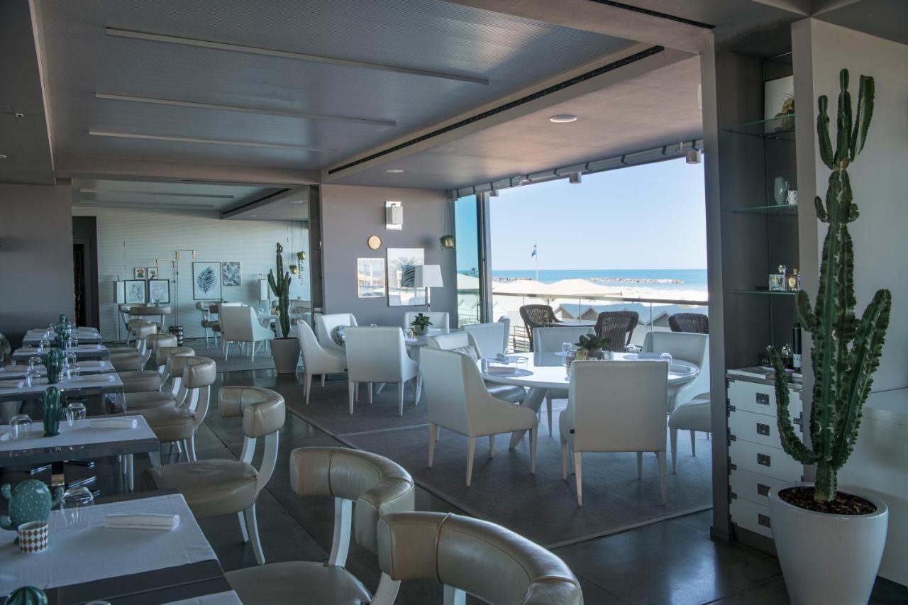 Excelsior Hotel, Spa & Lido Pesaro Bagian luar foto