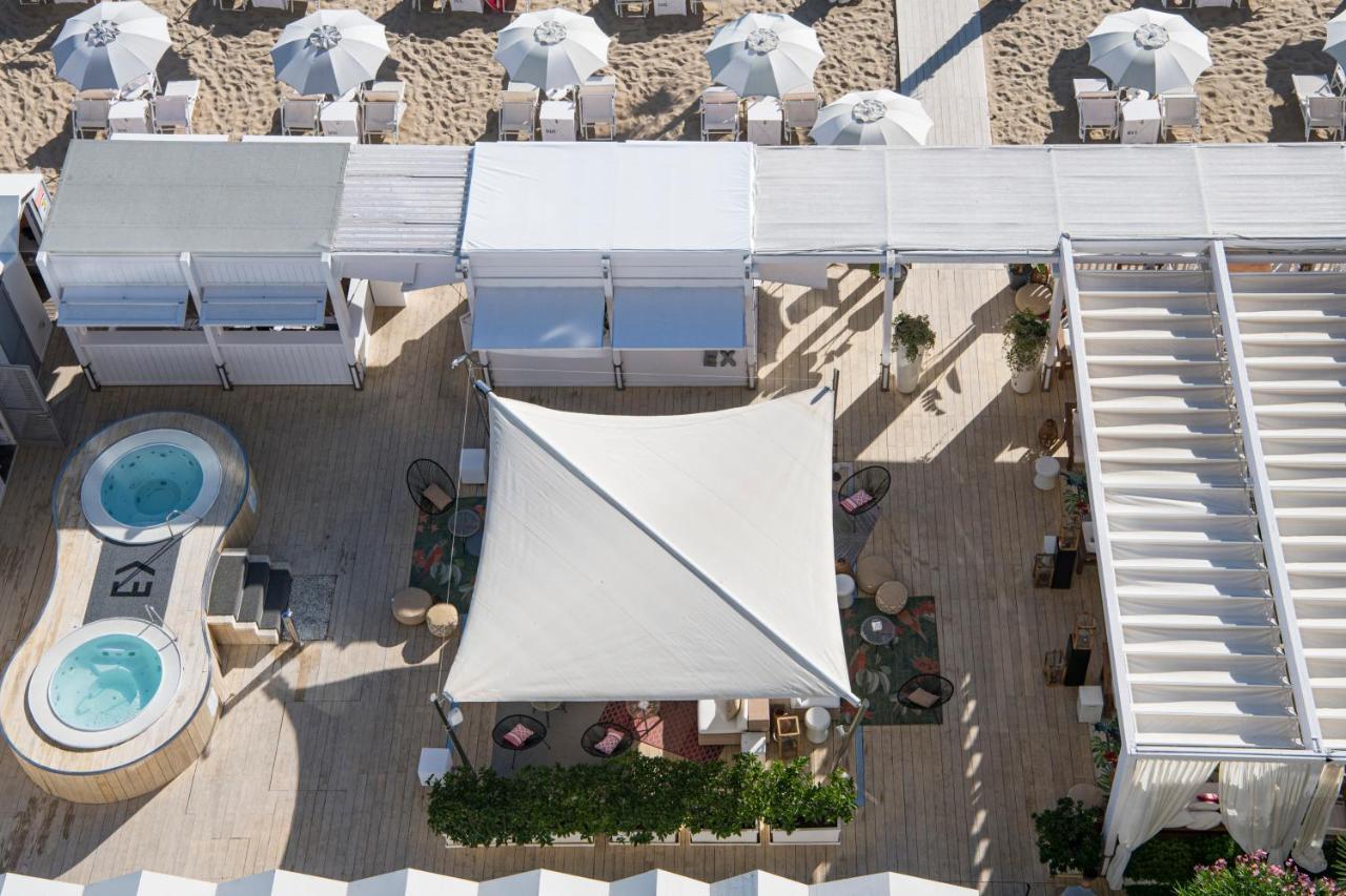 Excelsior Hotel, Spa & Lido Pesaro Bagian luar foto