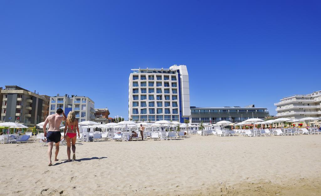 Excelsior Hotel, Spa & Lido Pesaro Bagian luar foto