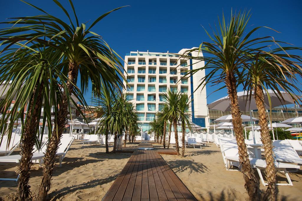 Excelsior Hotel, Spa & Lido Pesaro Bagian luar foto